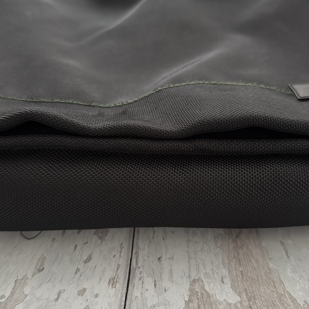 Targus Computer Bag. Black. Approximately 13x15x2… - image 8